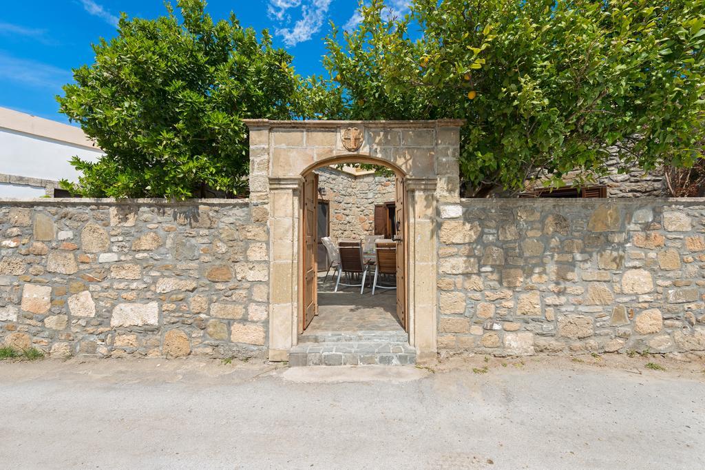 Villa Claudia In לרדוס מראה חיצוני תמונה
